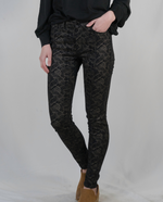 Load image into Gallery viewer, High Rise Reptile Print Skinny Jean
