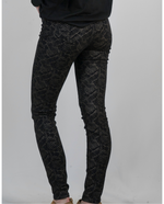 Load image into Gallery viewer, High Rise Reptile Print Skinny Jean
