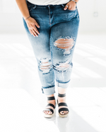 Load image into Gallery viewer, Destroyed Judy Blue Boyfriend Jeans
