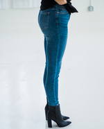 Load image into Gallery viewer, Magical Judy Blue Tummy Control Skinny Jeans
