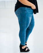 Load image into Gallery viewer, Magical Judy Blue Tummy Control Skinny Jeans
