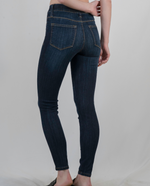 Load image into Gallery viewer, Judy Blue Skinny Pull-On Jeggings
