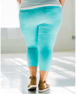 Load image into Gallery viewer, Quintessential Spring Jeggings in Turquoise
