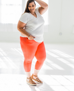 Quintessential Spring Jeggings in Coral