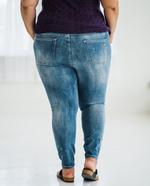 Load image into Gallery viewer, Judy Blue Wholly Distressed Denim
