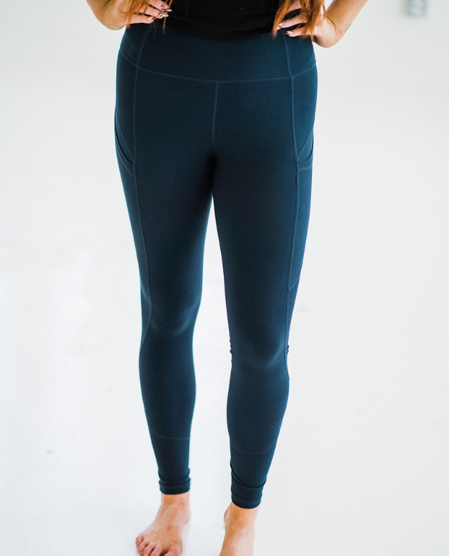 Keep it Simple Leggings - in Navy