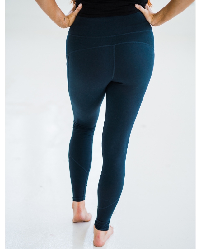 Keep it Simple Leggings - in Navy