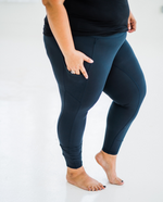 Load image into Gallery viewer, Keep it Simple Leggings - in Navy
